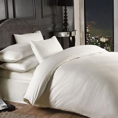 Emma Barclay FTD. Drap Housse Grosvenor pour lit King Size Crème Emma Barclay FTD. Drap Housse Grosvenor pour lit King Size Crème