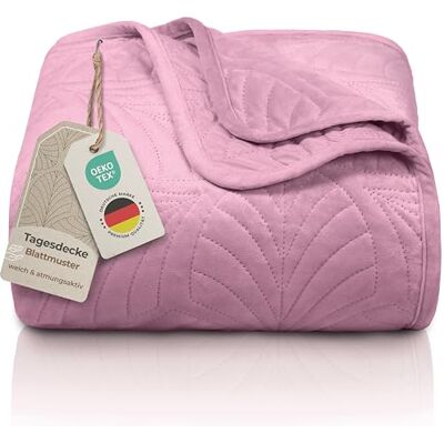 Gräfenstayn Couvre-lit de 240 x 260 cm Avec surpiqûre sans couture et design feuilles Couverture en velours Doux, infroissable et facile d'entretien Jeté de lit et canapé (vieux rose) Gräfenstayn Couvre-lit de 240 x 260 cm Avec surpiqûre sans couture et design feuilles Couverture en velours Doux, infroissable et facile d'entretien Jeté de lit et canapé (vieux rose)