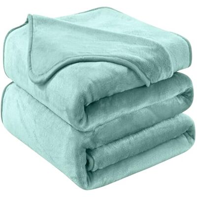 HOZY Plaid Couverture Polaire 130x150cm Menthe verte Doux et Chaude 350GSM Couverture de Lit 2 Personnes et Plaid Canapé Flanelle Réversible Double Face HOZY Plaid Couverture Polaire 130x150cm Menthe verte Doux et Chaude 350GSM Couverture de Lit 2 Personnes et Plaid Canapé Flanelle Réversible Double Face