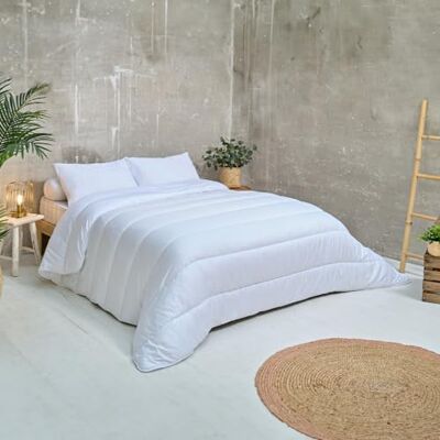 Bleu Calin Couette 2 Personnes Microfibre, Chaude, Douce, Blanc, 220x240 cm, KMF45 Bleu Calin Couette 2 Personnes Microfibre, Chaude, Douce, Blanc, 220x240 cm, KMF45