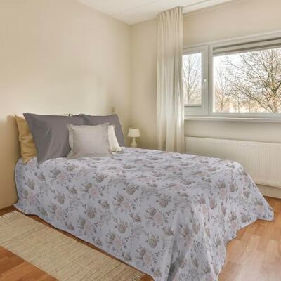 PENSIERI DELICATI Couvre-lit 220 x 280 cm, drap simple 100% coton pique, idéal comme drap d'ameublement, couverture de lit 1 place et demie, motif rose grand beige, 100% fabriqué en Italie PENSIERI DELICATI Couvre-lit 220 x 280 cm, drap simple 100% coton pique, idéal comme drap d'ameublement, couverture de lit 1 place et demie, motif rose grand beige, 100% fabriqué en Italie