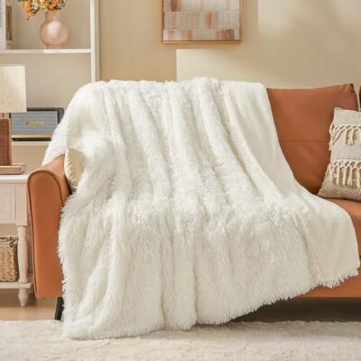 EMME Couverture en fausse fourrure pour lit, jeté de lit moelleux blanc 220 Couverture polaire réversible ultra douce et épaisse Chaude et confortable Cadeau élégant Blanc EMME Couverture en fausse fourrure pour lit, jeté de lit moelleux blanc 220 Couverture polaire réversible ultra douce et épaisse Chaude et confortable Cadeau élégant Blanc