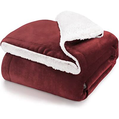 Blumtal Plaid Polaire 220 x 240 Plaid Certifié Oeko-TEX®, Polaire Sherpa, Couverture Polaire Haute Qualité, Doux, Chaud, Moelleux, Rouge foncé Blumtal Plaid Polaire 220 x 240 Plaid Certifié Oeko-TEX®, Polaire Sherpa, Couverture Polaire Haute Qualité, Doux, Chaud, Moelleux, Rouge foncé