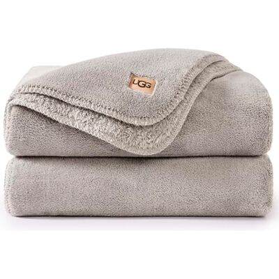 UGG Whitecap Couverture en Peluche pour canapé ou lit Décoration d'intérieur Confortable et Confortable Couverture Douce et Luxueuse pour Le Salon ou la Chambre à Coucher 127 x 177,8 cm - UGG Whitecap Couverture en Peluche pour canapé ou lit Décoration d'intérieur Confortable et Confortable Couverture Douce et Luxueuse pour Le Salon ou la Chambre à Coucher 127 x 177,8 cm -