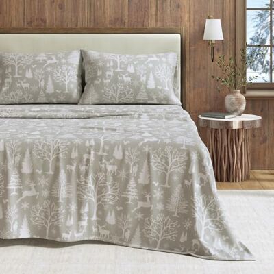 Great Bay Home Parure de lit 4 pièces en flanelle pour très grand lit californien, 100% coton turc, double brossé, imprimé, ultra doux et confortable (bois enchantés – gris) Great Bay Home Parure de lit 4 pièces en flanelle pour très grand lit californien, 100% coton turc, double brossé, imprimé, ultra doux et confortable (bois enchantés – gris)