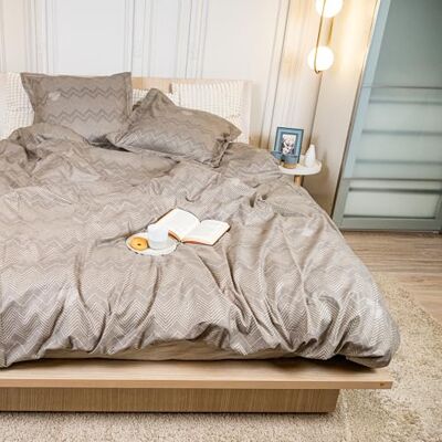 DRAP HOUSE Parure de Lit 220x240 cm – 3 Pièces avec 2 Taies 63x63 cm – Housse de Couette en Coton Microfibre Doux et Respirant – Fermeture Éclair Cachée – Design “Élégance Sable” pour Lit Double DRAP HOUSE Parure de Lit 220x240 cm – 3 Pièces avec 2 Taies 63x63 cm – Housse de Couette en Coton Microfibre Doux et Respirant – Fermeture Éclair Cachée – Design “Élégance Sable” pour Lit Double