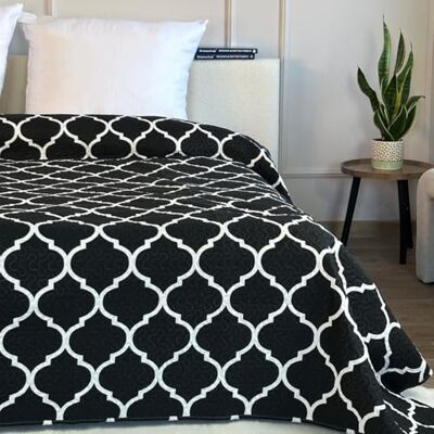 Euromat Couvre-lit matelassé (sans taie d'oreiller) Dimensions : 220 x 240 cm Noir et blanc Méridien marocain -SY-1706 Euromat Couvre-lit matelassé (sans taie d'oreiller) Dimensions : 220 x 240 cm Noir et blanc Méridien marocain -SY-1706