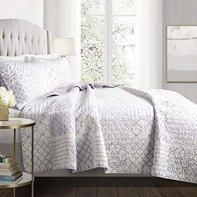Lush Decor Monique Parure de lit 3 pièces réversible à motif imprimé Lavande King size Lush Decor Monique Parure de lit 3 pièces réversible à motif imprimé Lavande King size
