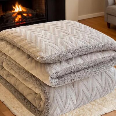 XHCTNN Couverture épaisse d'hiver (23℉ ~ 68℉) Utilisation Couverture chaude d'hiver pour lit double blankets respirante Élégante couverture en velours double (F,200 x 230 cm/5,0 kg) XHCTNN Couverture épaisse d'hiver (23℉ ~ 68℉) Utilisation Couverture chaude d'hiver pour lit double blankets respirante Élégante couverture en velours double (F,200 x 230 cm/5,0 kg)