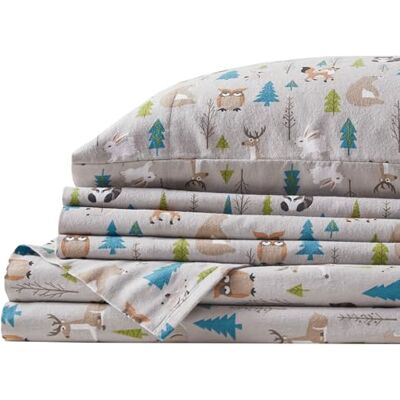 Comfort Spaces Parure de lit 3 pièces en flanelle de coton respirant chaud à poches profondes avec taie d'oreiller, lit jumeau, animal de la forêt Comfort Spaces Parure de lit 3 pièces en flanelle de coton respirant chaud à poches profondes avec taie d'oreiller, lit jumeau, animal de la forêt