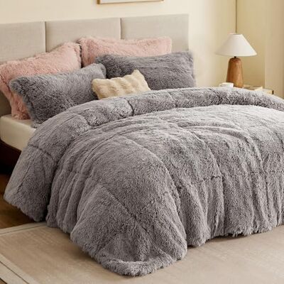 Intelligent Design Parure de lit moderne en duvet alternatif toutes saisons avec taie d'oreiller assortie, polyester, gris, très grand lit Intelligent Design Parure de lit moderne en duvet alternatif toutes saisons avec taie d'oreiller assortie, polyester, gris, très grand lit