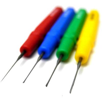 Bergeon Lot de 4 Huilers Suisse avec embouts de tailles différentes Bergeon Lot de 4 Huilers Suisse avec embouts de tailles différentes