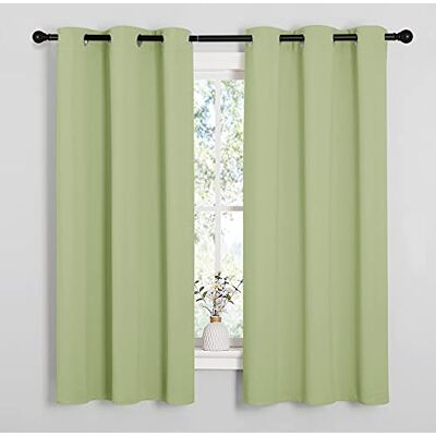 NICETOWN Nursery EsseKGUSial Rideaux occultants à isolation thermique de couleur unie avec œillets pour chambre de fils (vert sauge, 1 paire, 106,7 x 160 cm) NICETOWN Nursery EsseKGUSial Rideaux occultants à isolation thermique de couleur unie avec œillets pour chambre de fils (vert sauge, 1 paire, 106,7 x 160 cm)