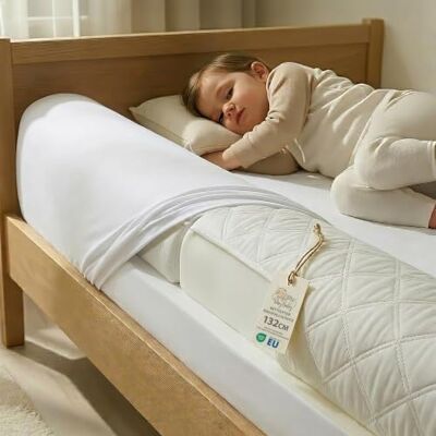 Totsy Baby Barrière de sécurité pliable pour lit bébé – 132 cm Coussin Tour de lits bébé barrières enfants et reducteur de sécurité pour Tout-Petits ideal pour les filles et les garçons Oeko-Tex Totsy Baby Barrière de sécurité pliable pour lit bébé – 132 cm Coussin Tour de lits bébé barrières enfants et reducteur de sécurité pour Tout-Petits ideal pour les filles et les garçons Oeko-Tex