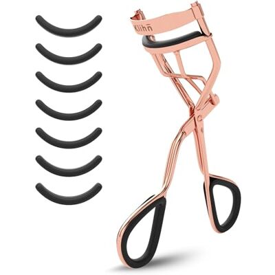 Klihn – Recourbe-cils rose et or avec 8 coussinets en caoutchouc de rechange. Recourbe-cils professionnel en acier au carbone de haute qualité (or rose brillant) Klihn – Recourbe-cils rose et or avec 8 coussinets en caoutchouc de rechange. Recourbe-cils professionnel en acier au carbone de haute qualité (or rose brillant)