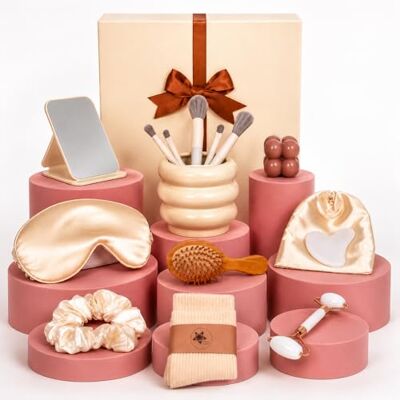 Maison NRV Coffret cadeau beauté femme-Coffret bien-être avec Gua sha, bougie parfumée, brosse, masque de nuit, pinceaux à maquillage- idée cadeaux original pour anniversaire, Noël, Détente- Maison NRV Coffret cadeau beauté femme-Coffret bien-être avec Gua sha, bougie parfumée, brosse, masque de nuit, pinceaux à maquillage- idée cadeaux original pour anniversaire, Noël, Détente-