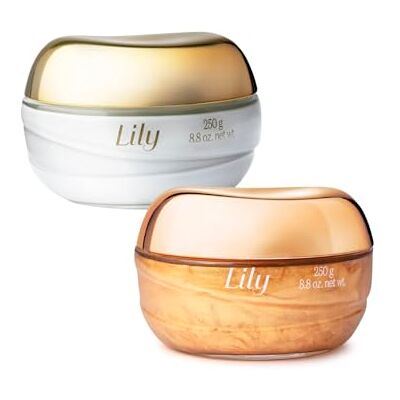 O Boticário Lily Coffret cadeau pour soins de la peau avec 2 produits Lily Crème hydratante corporelle parfumée satinée 250 g et Lily Glow Gel Crème pour le corps illuminatrice 250 g O Boticário Lily Coffret cadeau pour soins de la peau avec 2 produits Lily Crème hydratante corporelle parfumée satinée 250 g et Lily Glow Gel Crème pour le corps illuminatrice 250 g
