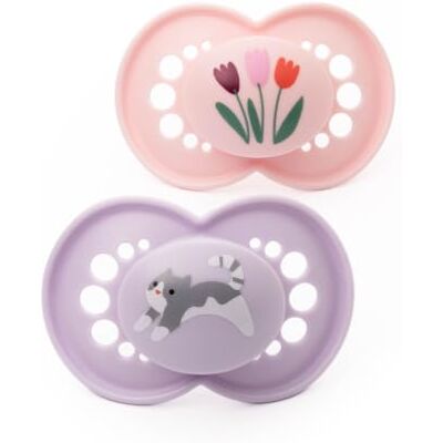 MAM Original Pure Lot de 2 tétines pour bébé de 16 mois et plus en matériaux durables et biorenouvelables, en silicone SkinSoft avec étui à tétine – Rose/violet (les motifs peuvent varier) MAM Original Pure Lot de 2 tétines pour bébé de 16 mois et plus en matériaux durables et biorenouvelables, en silicone SkinSoft avec étui à tétine – Rose/violet (les motifs peuvent varier)