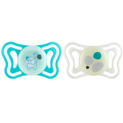 Chicco PhysioForma Light Lumi Lot de 2 tétines phosphorescentes, 6 à 16 mois, tétine en silicone, favorise le bon développement de la bouche, neutre Chicco PhysioForma Light Lumi Lot de 2 tétines phosphorescentes, 6 à 16 mois, tétine en silicone, favorise le bon développement de la bouche, neutre