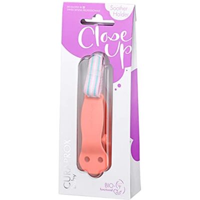 Curaprox Support De Sucette Bébé, Corail, Conçu En Suisse Plastique Sans BPA, Garde Sucettes Et Anneaux Propres Et À Portée De Main, Clip Léger, Certifié EN 12586 Curaprox Support De Sucette Bébé, Corail, Conçu En Suisse Plastique Sans BPA, Garde Sucettes Et Anneaux Propres Et À Portée De Main, Clip Léger, Certifié EN 12586