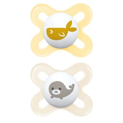 MAM Original Start Sucette 0-2 mois (lot de 2), Sucette 0-2 mois avec tétine orthodontique en caoutchouc, kit de 2 accessoires bébé avec porte-tétine stérilisateur, jaune/neutre MAM Original Start Sucette 0-2 mois (lot de 2), Sucette 0-2 mois avec tétine orthodontique en caoutchouc, kit de 2 accessoires bébé avec porte-tétine stérilisateur, jaune/neutre