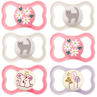 MAM Day & Night Air Silicone Dummy 6-16 Months // Air Night Girl // Set of 6 // Includes 3 Sterilised Transport Boxes MAM Day & Night Air Silicone Dummy 6-16 Months // Air Night Girl // Set of 6 // Includes 3 Sterilised Transport Boxes