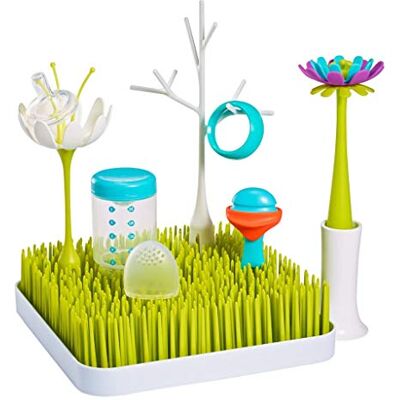 Boon TOMY Kit De Démarrage, Égouttoir Biberons Imitation Gazon, Séchoir pour Biberons et Tétines, Lave-Brosse Biberons, Sucette Alimentaire et Autres Accessoires pour les Repas de Bébé, Vert Boon TOMY Kit De Démarrage, Égouttoir Biberons Imitation Gazon, Séchoir pour Biberons et Tétines, Lave-Brosse Biberons, Sucette Alimentaire et Autres Accessoires pour les Repas de Bébé, Vert