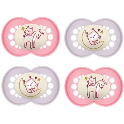 MAM Original Night Lot de 4 tétines phosphorescentes dans l'obscurité pour bébé de 16 mois et plus avec boîte de transport et de stérilisation, tétines en silicone SkinSoft, pour bébé à partir de MAM Original Night Lot de 4 tétines phosphorescentes dans l'obscurité pour bébé de 16 mois et plus avec boîte de transport et de stérilisation, tétines en silicone SkinSoft, pour bébé à partir de