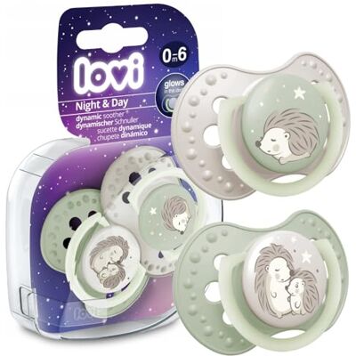 LOVI Sucette dynamique en silicone 2 pièces Nuit & Day Hedgehog Lumineux, Protège le réflexe d'aspiration, Sûr pour l'allaitement, Sans danger pour la morsure et la parole, Anti-allergique (0-6 m) LOVI Sucette dynamique en silicone 2 pièces Nuit & Day Hedgehog Lumineux, Protège le réflexe d'aspiration, Sûr pour l'allaitement, Sans danger pour la morsure et la parole, Anti-allergique (0-6 m)