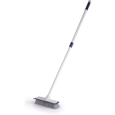 Beldray LA034009FEU7 Deep Clean Brosse de balayage 2 en 1 – Raclette intégrée, poils durables anti-rayures, poignée extensible, pare-chocs en caoutchouc pour protéger les plinthes, pour sols texturés, Beldray LA034009FEU7 Deep Clean Brosse de balayage 2 en 1 – Raclette intégrée, poils durables anti-rayures, poignée extensible, pare-chocs en caoutchouc pour protéger les plinthes, pour sols texturés,