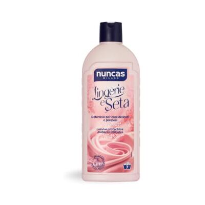 nuncas Italia S.p.A. Lessive liquide pour vêtements en soie et tissus délicats Flacon de 500 ml nuncas Italia S.p.A. Lessive liquide pour vêtements en soie et tissus délicats Flacon de 500 ml