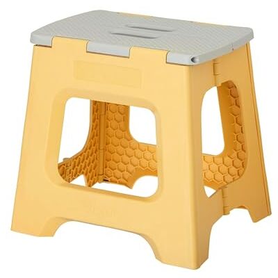 VIGAR Compact Marchepied Pliant pour la Maison, 32 cm, Jaune Léger, Gain de place, Poignée de transport intégrée, Supporte jusqu'à 150 kg, Idéal pour les toilettes et les camping-cars VIGAR Compact Marchepied Pliant pour la Maison, 32 cm, Jaune Léger, Gain de place, Poignée de transport intégrée, Supporte jusqu'à 150 kg, Idéal pour les toilettes et les camping-cars