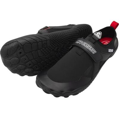CRESSI Geko Shoes Chaussures Noir/Rouge 36 Chaussures de roche unisexes idéales pour une expérience immersive dans l'environnement aquatique avec une connexion directe au fond marin, noir/rouge, 36 CRESSI Geko Shoes Chaussures Noir/Rouge 36 Chaussures de roche unisexes idéales pour une expérience immersive dans l'environnement aquatique avec une connexion directe au fond marin, noir/rouge, 36