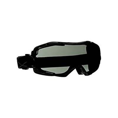 3M GoggleGear 6000 GG6002SGAF-BLK-EU Lot de 10 paires de lunettes de protection intégrales, cadre noir, revêtement anti-buée et anti-rayures (KundN), verres gris 3M GoggleGear 6000 GG6002SGAF-BLK-EU Lot de 10 paires de lunettes de protection intégrales, cadre noir, revêtement anti-buée et anti-rayures (KundN), verres gris