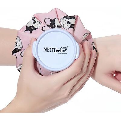 NEOtech Care Poche de glace Vessie cryothérapie Premiers soins Couvercle vissable (Design Bouledogue rose, 12cm diamètre) NEOtech Care Poche de glace Vessie cryothérapie Premiers soins Couvercle vissable (Design Bouledogue rose, 12cm diamètre)