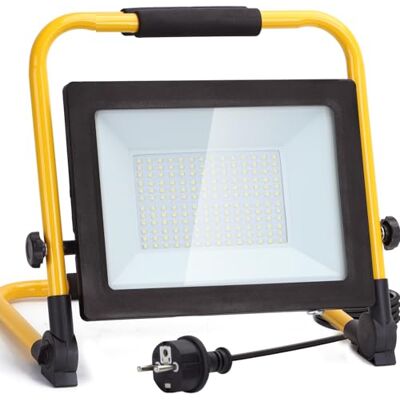 Aigostar Projecteur de Chantier LED 100W,8800LM,Lampe Chantier avec Prise,étanchéité e Portable,Lampe de Travail Mince et Léger, Rotation à 360°,Super Brillante,Lumière Blanche 6500K Aigostar Projecteur de Chantier LED 100W,8800LM,Lampe Chantier avec Prise,étanchéité e Portable,Lampe de Travail Mince et Léger, Rotation à 360°,Super Brillante,Lumière Blanche 6500K