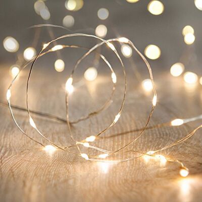 Lights4fun Guirlande lumineuse à 200 micro LED sur fil argenté blanc chaud alimenté par courant Lights4fun Guirlande lumineuse à 200 micro LED sur fil argenté blanc chaud alimenté par courant