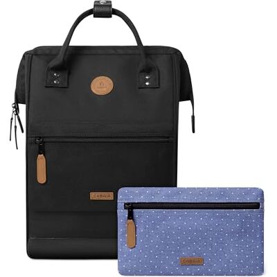 Cabaïa CABAIA Sac à Dos Adventurer Berlin Maxi 23L Déperlant Compartiment Ordinateur Portable 15" 2 Poches Certifié Vegan Sac Voyage, Affaires, École pour Homme et Femme Noir Cabaïa CABAIA Sac à Dos Adventurer Berlin Maxi 23L Déperlant Compartiment Ordinateur Portable 15" 2 Poches Certifié Vegan Sac Voyage, Affaires, École pour Homme et Femme Noir