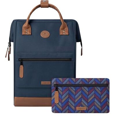 Cabaïa CABAIA Sac à Dos Adventurer Chicago Maxi 23L Déperlant Compartiment Ordinateur Portable 15" 2 Poches Certifié Vegan Sac Voyage, Affaires, École pour Homme et Femme Bleu Cabaïa CABAIA Sac à Dos Adventurer Chicago Maxi 23L Déperlant Compartiment Ordinateur Portable 15" 2 Poches Certifié Vegan Sac Voyage, Affaires, École pour Homme et Femme Bleu