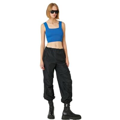 Koton Crop Débardeur À Bretelles Épaisses et Col Carré T-shirt Femme Koton Crop Débardeur À Bretelles Épaisses et Col Carré T-shirt Femme