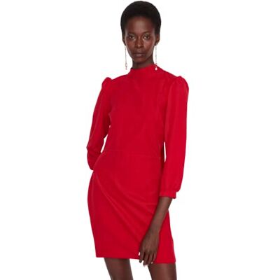 Trendyol Robe Liante À Col Rouge Robe décontractée Femme Trendyol Robe Liante À Col Rouge Robe décontractée Femme