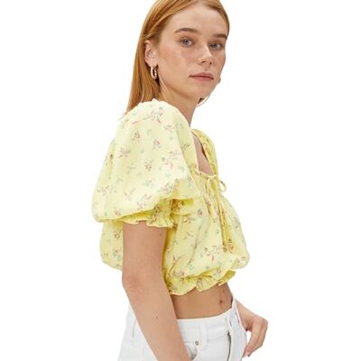 Koton Blouse courte, col carré, manches bouffantes, floral Blouse Femme Koton Blouse courte, col carré, manches bouffantes, floral Blouse Femme