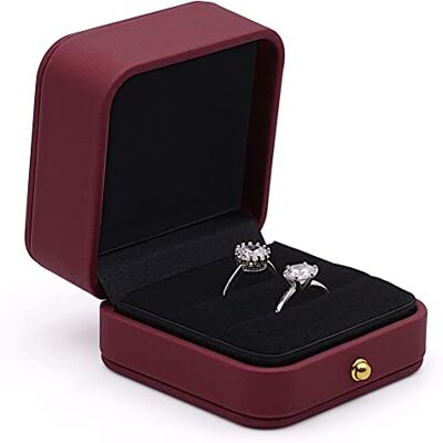 MYEBIUAI Boîte à bagues de mariage rouge vin carré en cuir velours de qualité supérieure magnifique boîte à bague double fente pour demande en mariage, cérémonie, anniversaire, cadeau MYEBIUAI Boîte à bagues de mariage rouge vin carré en cuir velours de qualité supérieure magnifique boîte à bague double fente pour demande en mariage, cérémonie, anniversaire, cadeau