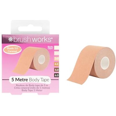 Brushworks Body Tape Shade 3.0 Caramel Ruban adhésif extensible pour le corps et la poitrine pour un soutien durable et une tenue invisible, rouleau de 5 m, confortable et doux pour la peau Brushworks Body Tape Shade 3.0 Caramel Ruban adhésif extensible pour le corps et la poitrine pour un soutien durable et une tenue invisible, rouleau de 5 m, confortable et doux pour la peau