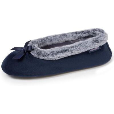 Isotoner Chaussons Ballerines femme semelle souple mémoire de forme Pantoufle Velours doux Mousse à mémoire de forme qui épouse le pied pour un confort personnalisé durable. Isotoner Chaussons Ballerines femme semelle souple mémoire de forme Pantoufle Velours doux Mousse à mémoire de forme qui épouse le pied pour un confort personnalisé durable.