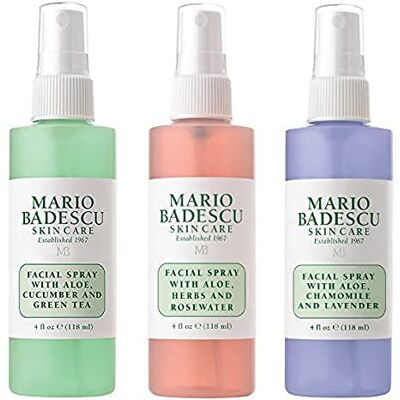 Mario Badescu Spritz Mist Glow Set visage Spray with Aloe, Cucumber and Green Tea 118 ml + Facial Spray with Aloe, Herbs and Rosewater 118 ml + Facial Spray with Aloe, Chamomile and Lavender 118 ml 1 Stk. Mario Badescu Spritz Mist Glow Set visage Spray with Aloe, Cucumber and Green Tea 118 ml + Facial Spray with Aloe, Herbs and Rosewater 118 ml + Facial Spray with Aloe, Chamomile and Lavender 118 ml 1 Stk.