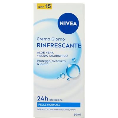 NIVEA Crème jour rafraîchissante SPF 15 50 ml, Crème hydratante pour le visage avec Aloe Vera et acide hyaluronique pour 24h d'hydratation fraîche, peau normale dans un tube portable pratique NIVEA Crème jour rafraîchissante SPF 15 50 ml, Crème hydratante pour le visage avec Aloe Vera et acide hyaluronique pour 24h d'hydratation fraîche, peau normale dans un tube portable pratique