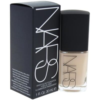 NARS Mont Blanc Sheer Glow Foundation - Fond de Teint Hydratant Lumineux NARS Mont Blanc Sheer Glow Foundation - Fond de Teint Hydratant Lumineux