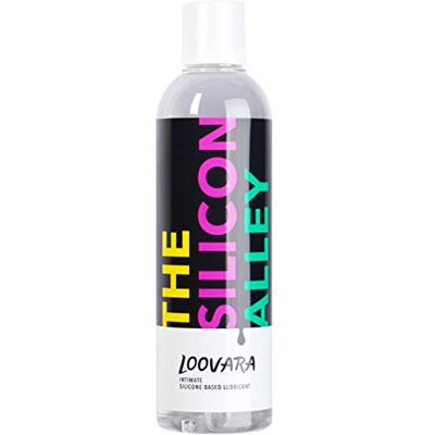 Loovara Silicon Alley 250ml – Gel lubrifiant à base de silicone Lubrifiant offrant une glisse élevée, texture soyeuse, ne colle pas et ne sèche pas Compatible avec les préservatifs Loovara Silicon Alley 250ml – Gel lubrifiant à base de silicone Lubrifiant offrant une glisse élevée, texture soyeuse, ne colle pas et ne sèche pas Compatible avec les préservatifs