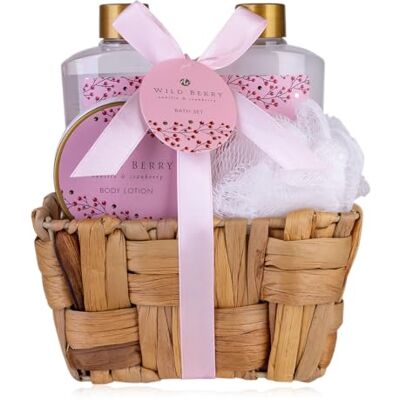accentra Coffret cadeau de douche pour femme Wild Berry dans un panier en jonc de mer, kit de bain cadeau avec gel douche, bain moussant, lotion pour le corps et éponge en maille, ensemble de accentra Coffret cadeau de douche pour femme Wild Berry dans un panier en jonc de mer, kit de bain cadeau avec gel douche, bain moussant, lotion pour le corps et éponge en maille, ensemble de